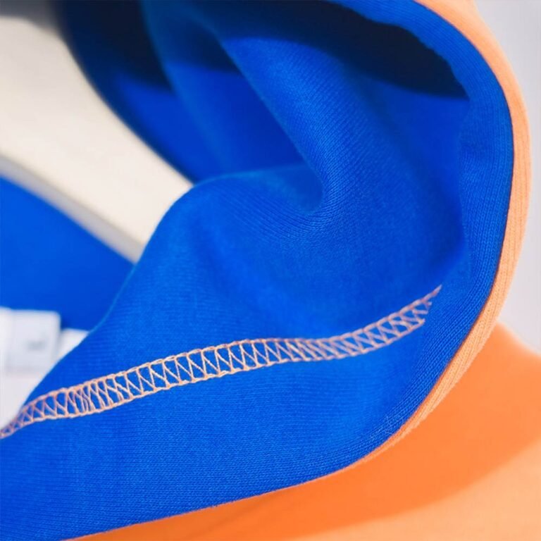 Feel fur font sweater (4)